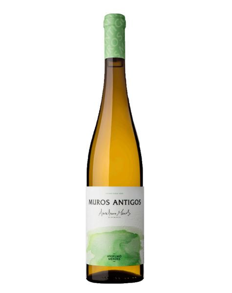 Muros Antigos Escolha 2019 | 90 points Wine Advocate | Vinho Verde, Portugal - Terroir Wine Imports - buy wine online Ontario, Canada 
